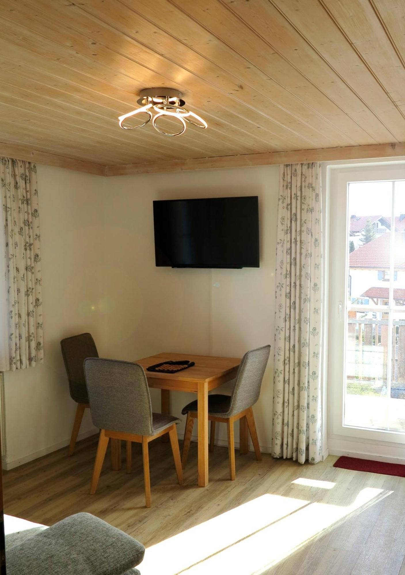 Hike 'N Bike Base Apartment Bad Kohlgrub Bagian luar foto